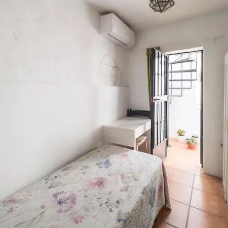 Roomcity Silencio Old Town - Roof Apartment